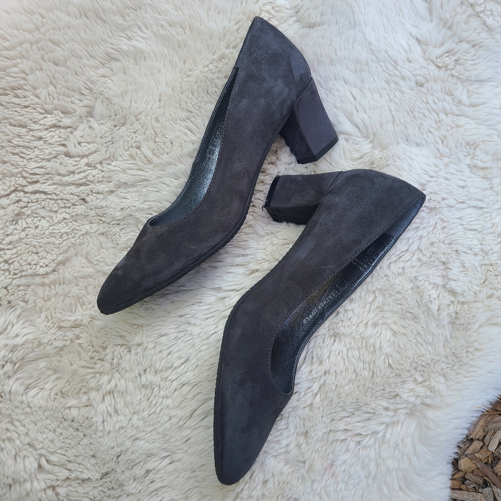 Eric Michael Made in Portugal Grey Suede Pointed Toe Pumps